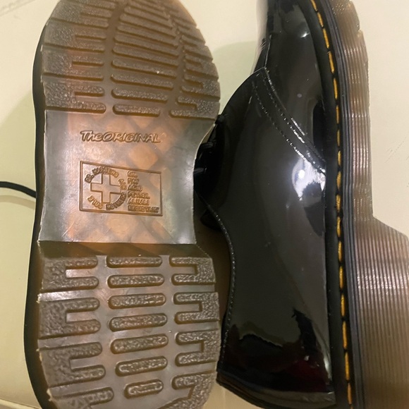 Dr. Martens 1461 Black Patent Leather Women's Oxfords - NWOT - Picture 8 of 9